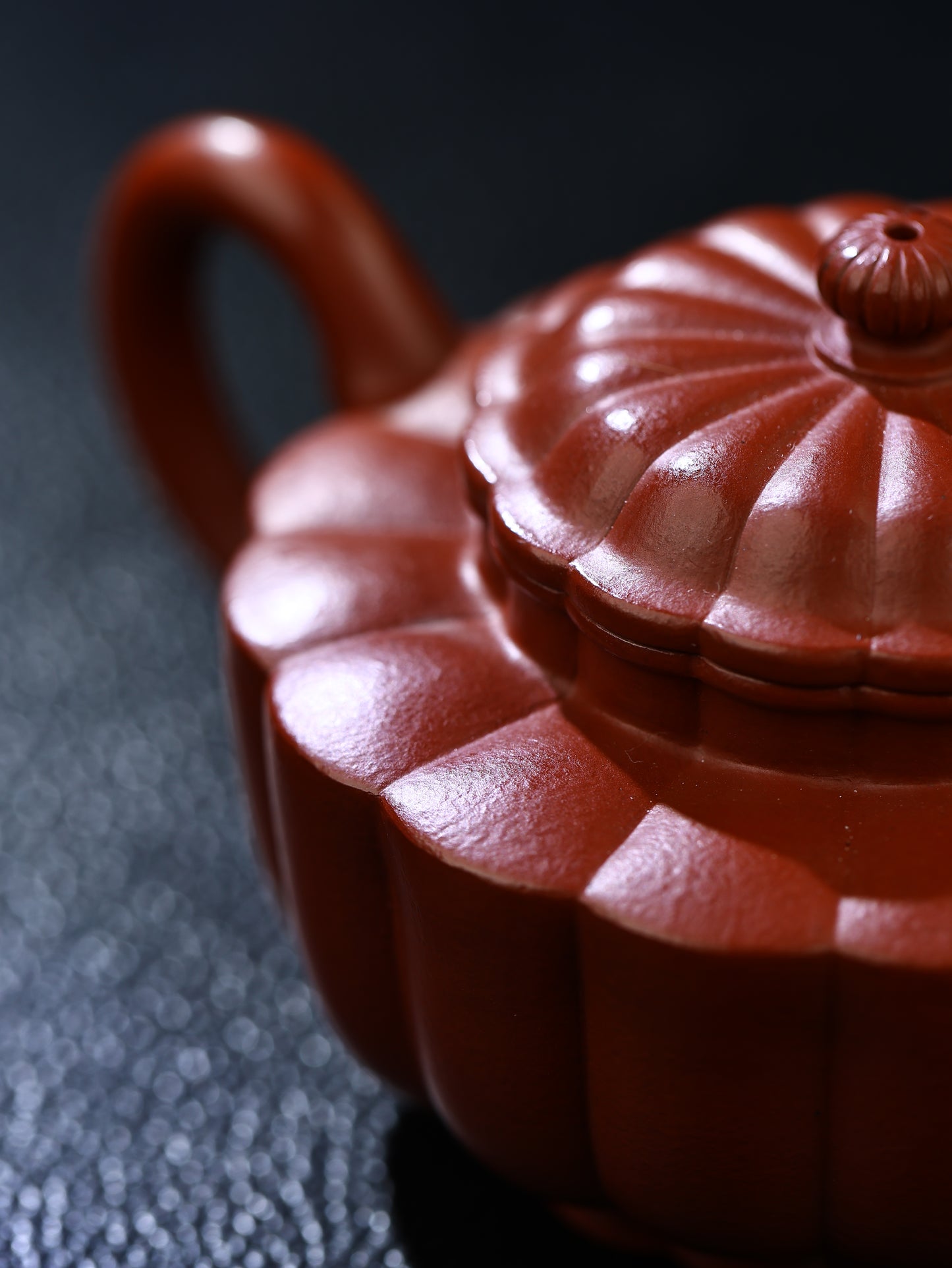 折肩菊瓣壺 朱泥制 130cc